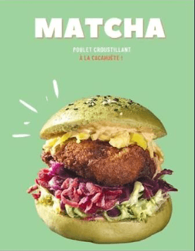 Burger Matcha Little Baobei : poulet croustillant à la cacahuète dans un pain bao vert matcha